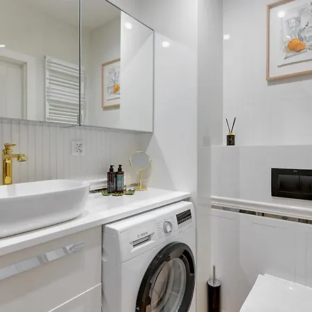 Zajezdnia Wrzeszcz & Parking By Downtown