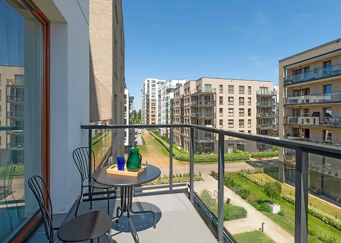 Zajezdnia Wrzeszcz & Parking By Downtown Гданьск